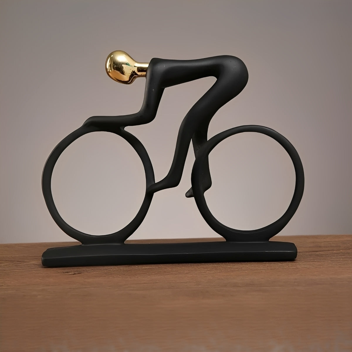 Lukas – Moderne Radfahrer-Skulptur