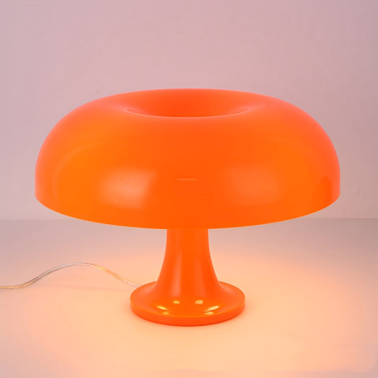 Myla – Retro-Pilzlampe im Nordic Design