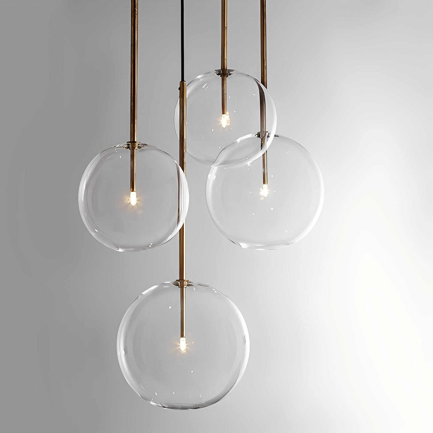 Lexie – Kreativer Glasball-Kronleuchter