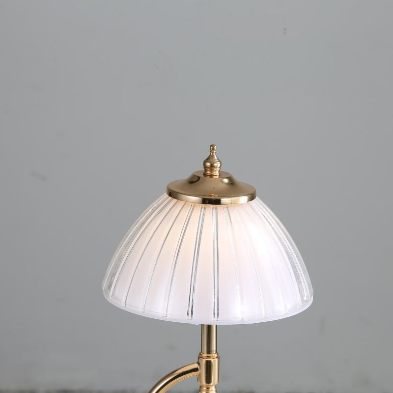 Emiko – Vintage Goldene Kristall-Tischlampe