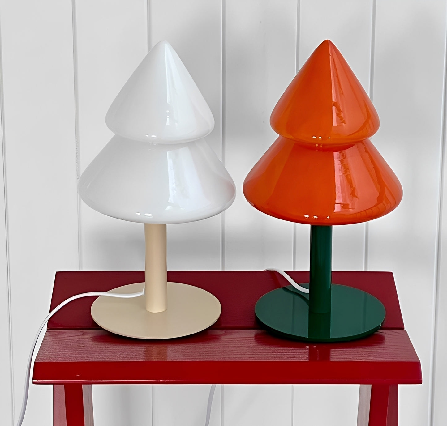 Noelle – Bunter Weihnachtsbaum Tischlampe