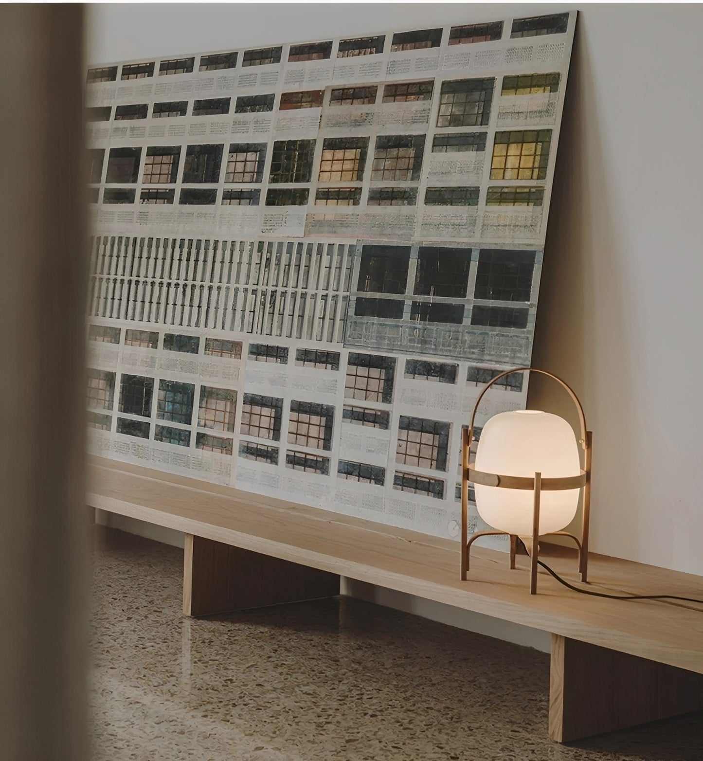 Takara – Designer-Glas-Stehlampe aus Massivholz