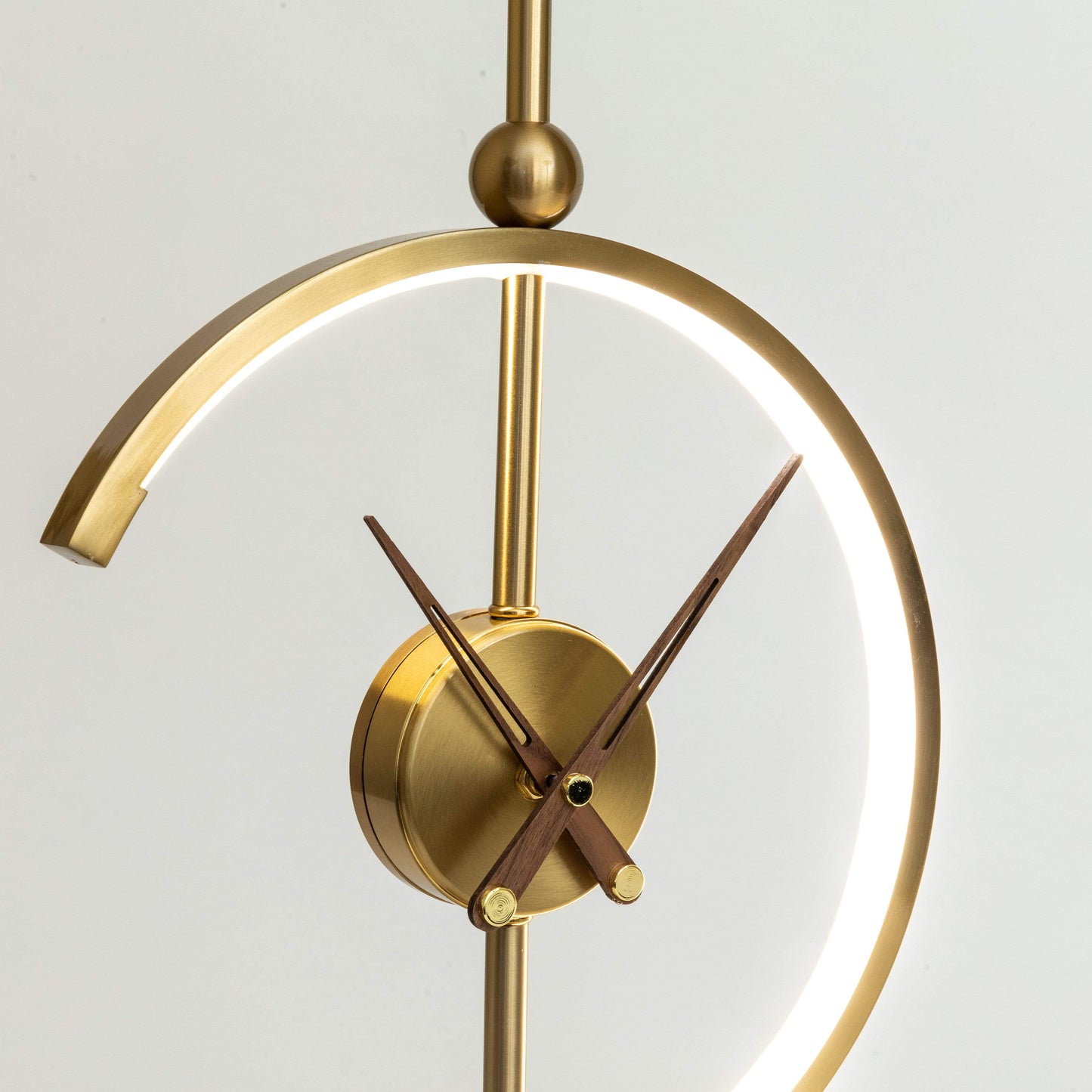 NagoShine – Japanisch inspirierte Designlampe mit Reispapier