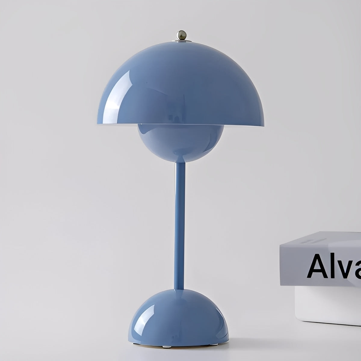 Elina – Elegante Nachttischlampe