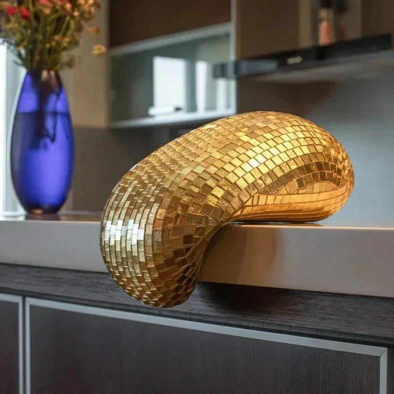 DripDazzle – Schmelzende Discokugel als glitzernde Wanddeko