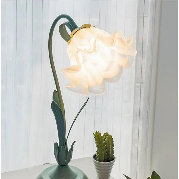 Inga – Verstellbare Blumenlampe im Vintage-Stil