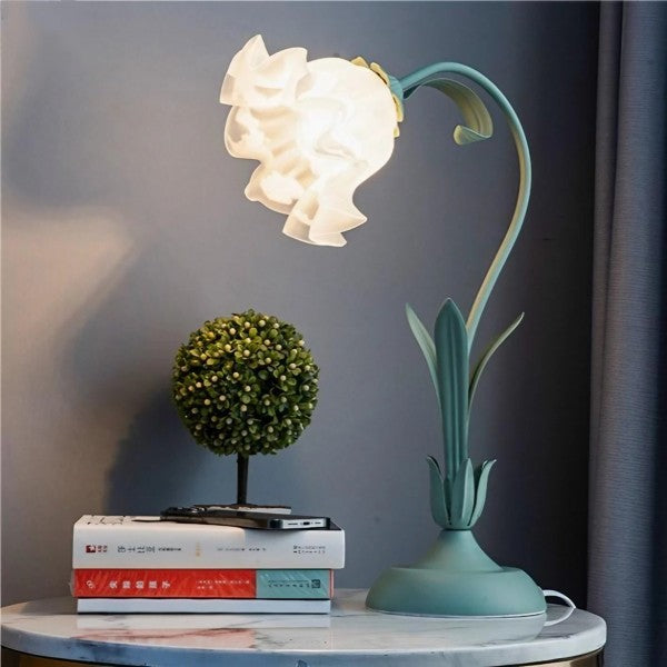 Inga – Verstellbare Blumenlampe im Vintage-Stil