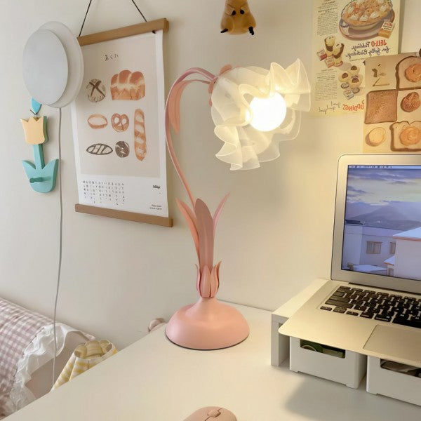 Inga – Verstellbare Blumenlampe im Vintage-Stil