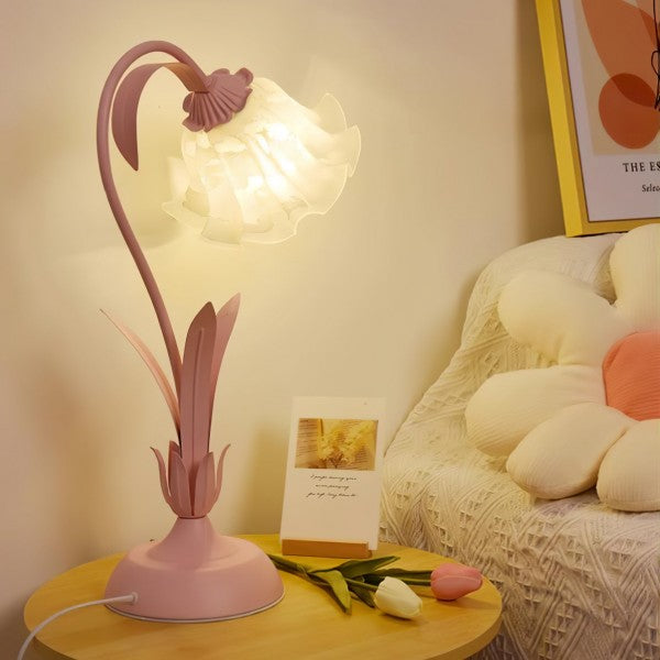 Inga – Verstellbare Blumenlampe im Vintage-Stil