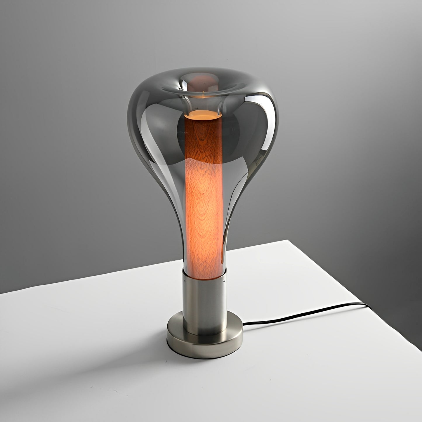 Lavana – Tischlampe im Lava-Design für kreative Wohnakzente